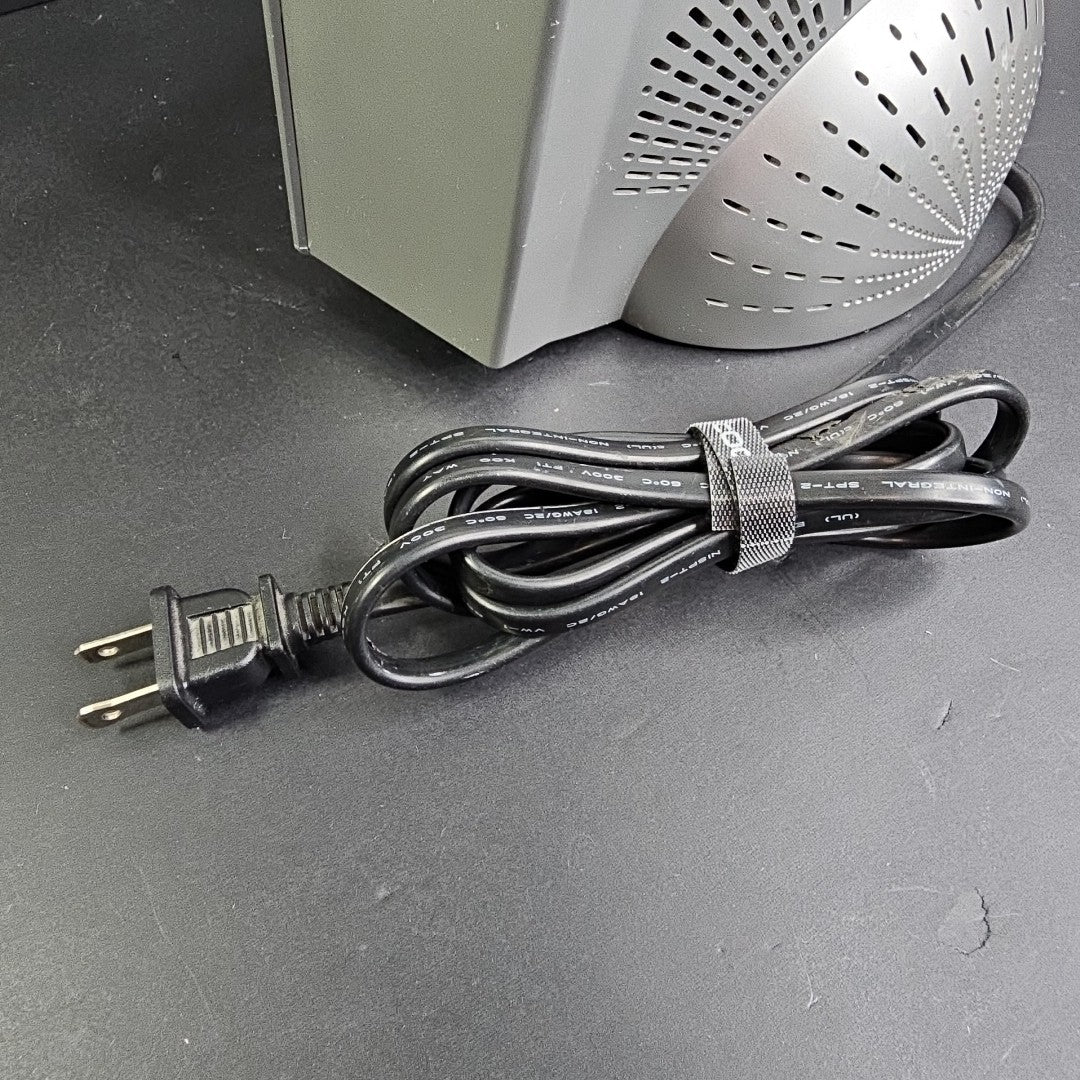 RCA Stereo CD Player Digital AM/FM Tuning Clock Radio RP3755 VTG CD Doesn't Spin