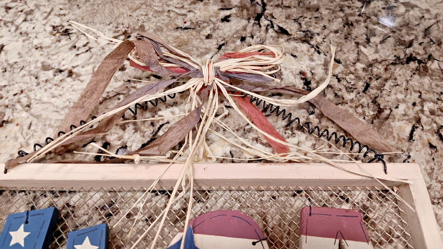 USA Folk Art Sign My Country Home Wooden Decor With Metal Spiral Hanger CN