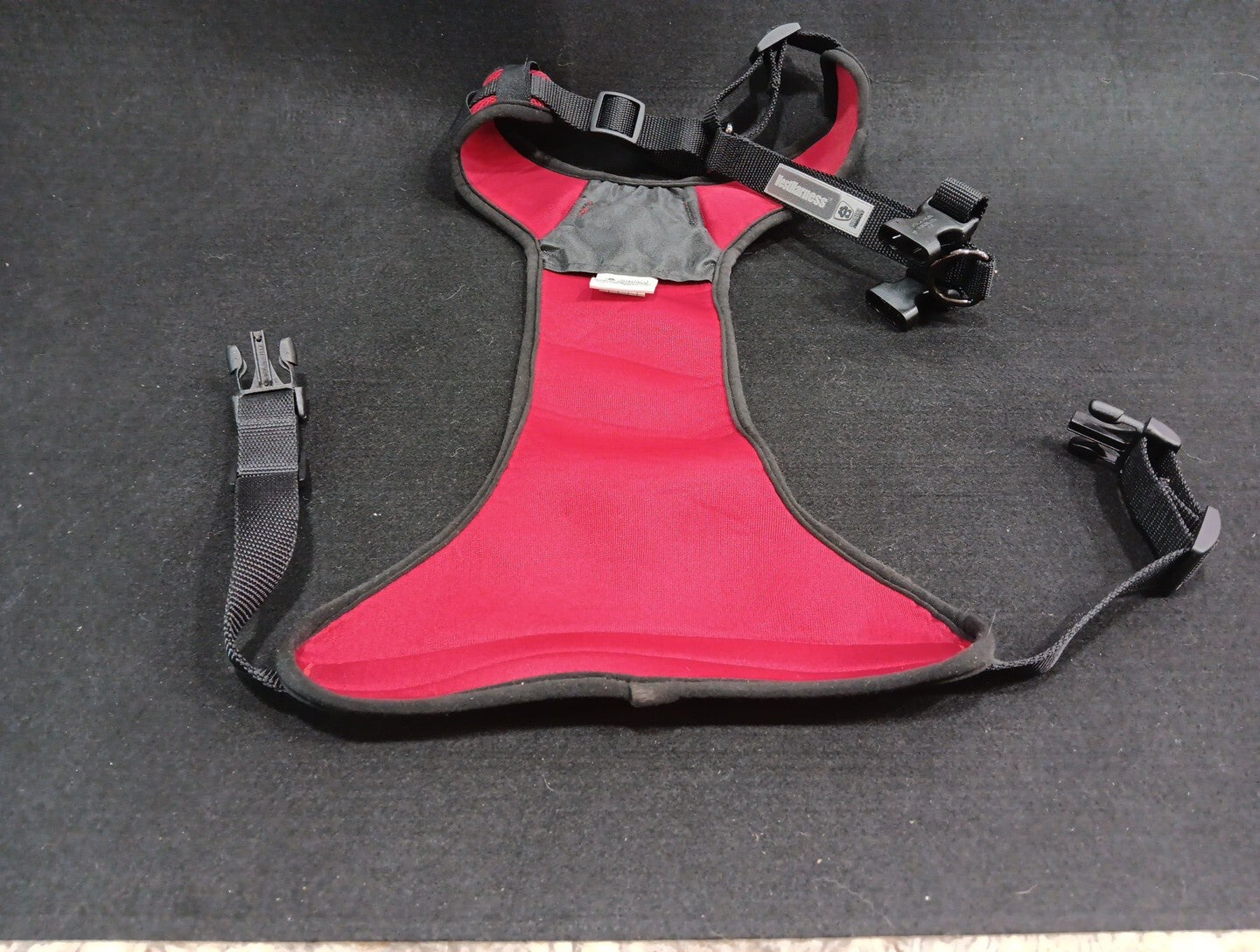 LARGE Canine Equipment No-Pull DOG HARNESS Med. ~ Made in Canada ~ Black/Red