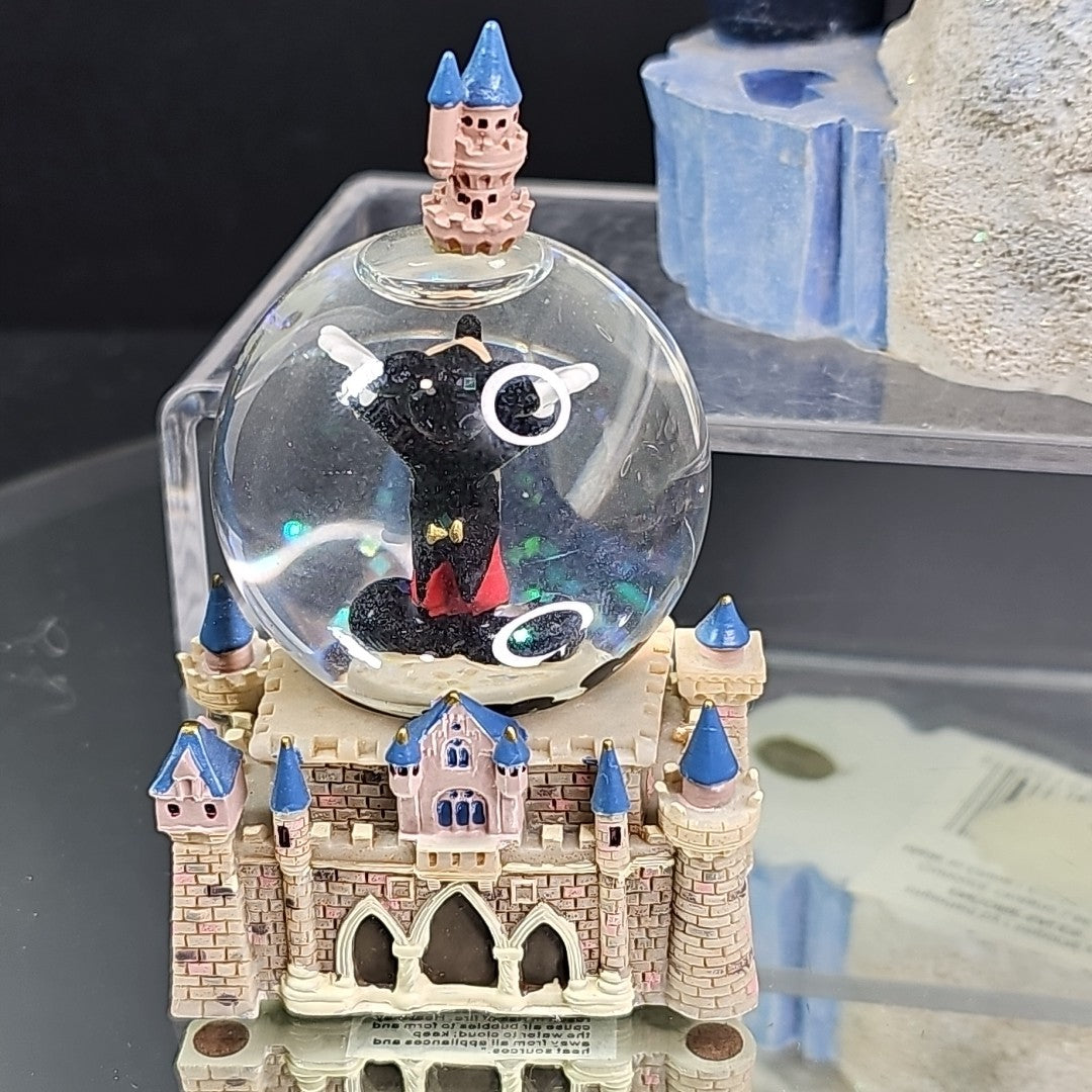 Disney Parks And Two Christmas Snowglobes Fishing Snowman / Toy Factory 3pcs CN