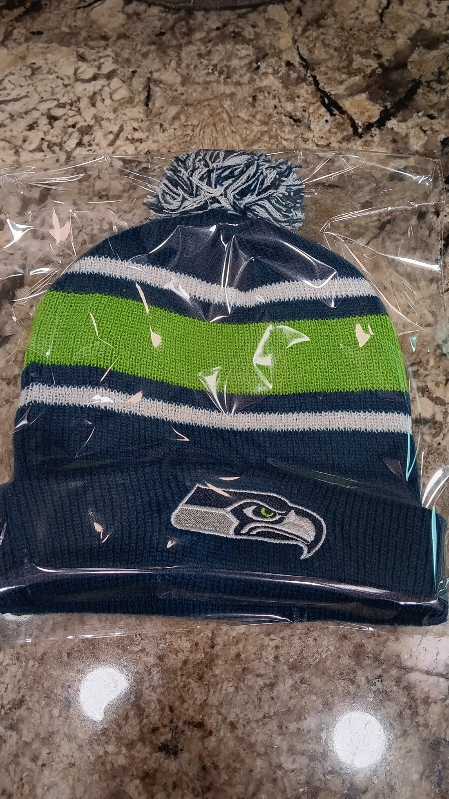 Seattle Seahawks Hat Beanie Toque Blue Green NFL Football Budweiser Cuffed Mens