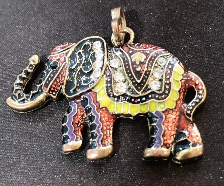 Large Elephant Necklace Pendant With Intricate Detail Beautiful!
