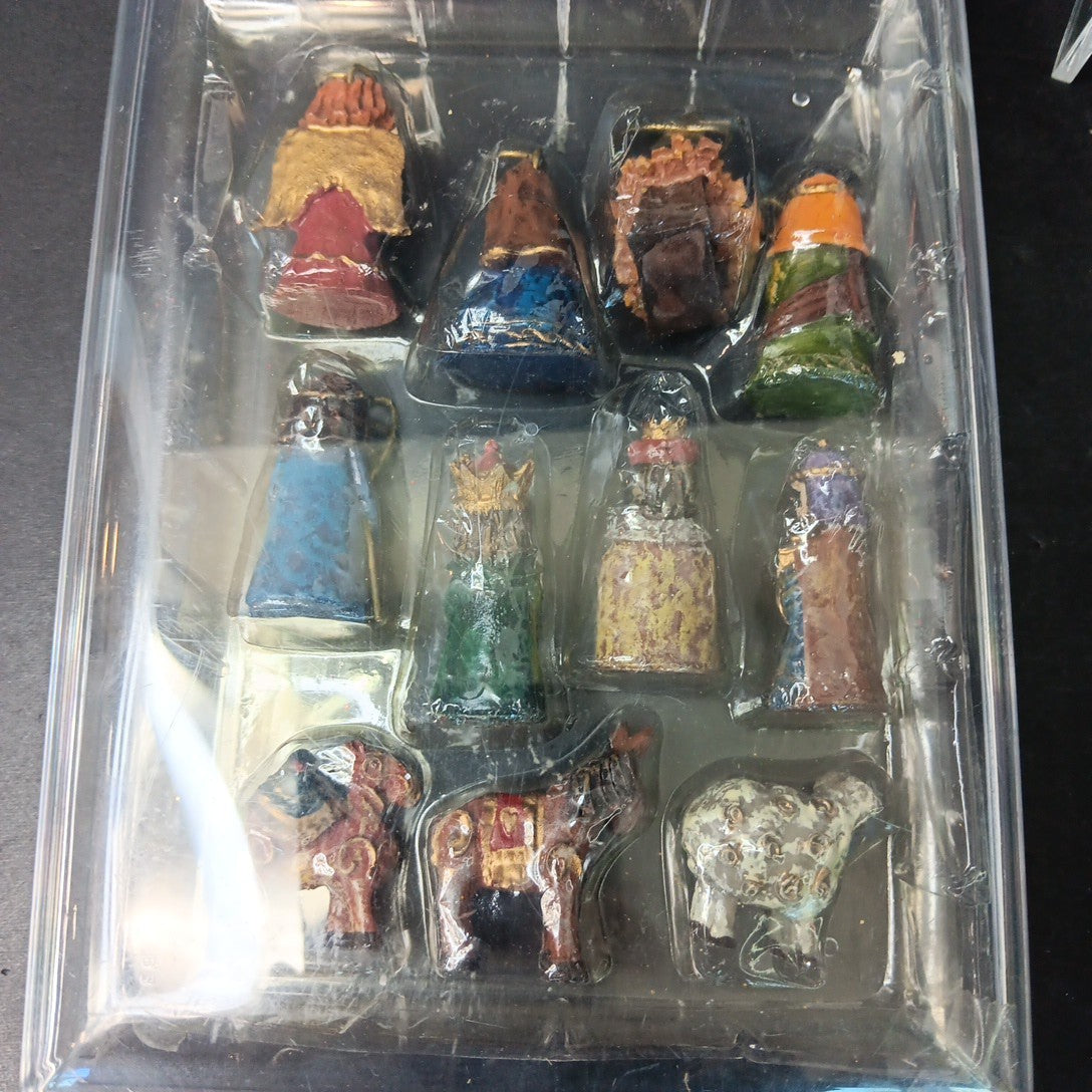 Village Nativity Set 11 Pieces Mini Set Christmas Decor CN