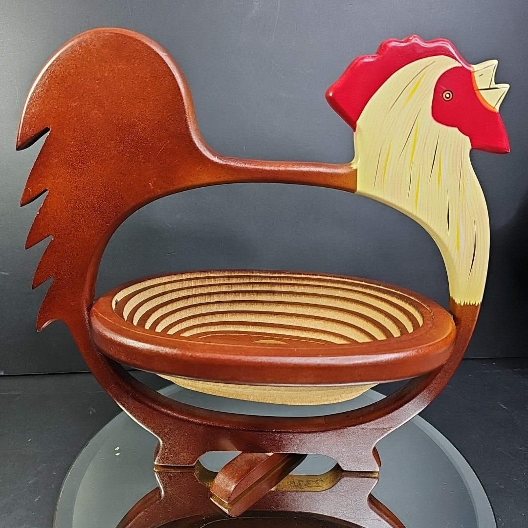 HAWAIIAN MAGIC BASKET  WOODEN ROOSTER  (BREAD BASKET) FARMHOUSE CHIC