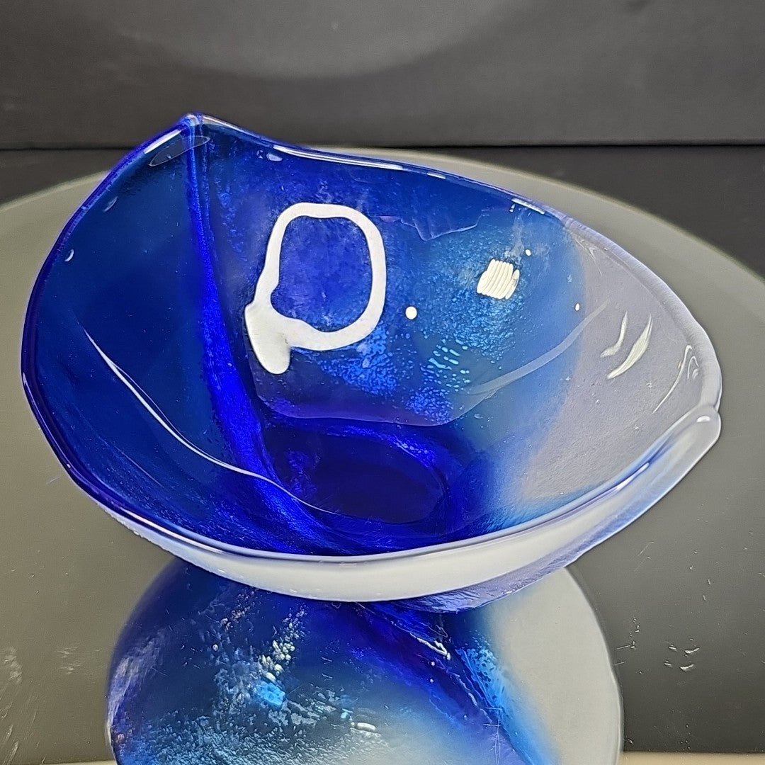 Mats Jonasson Hand Blown Glass Cobalt Blue White Dish Bowl Signed Nautical Ship