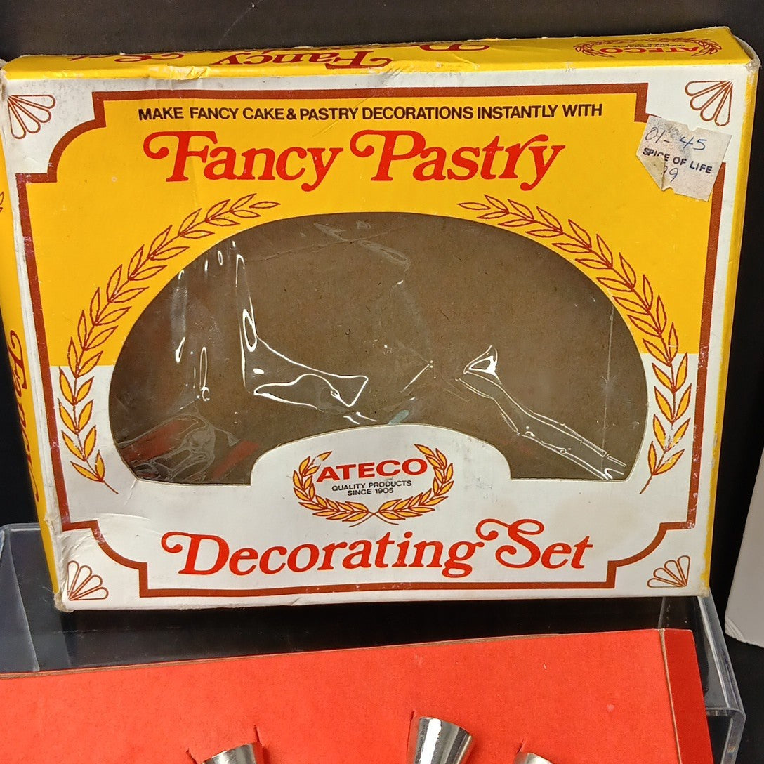 Ateco Pastry Decorating Set 334 c w/ Bag & 6 Metal Icing Tips Tubes Nozzles Vtg