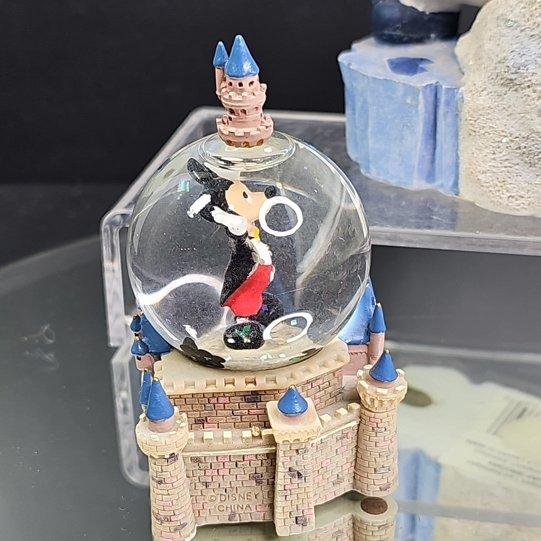 Disney Parks And Two Christmas Snowglobes Fishing Snowman / Toy Factory 3pcs CN