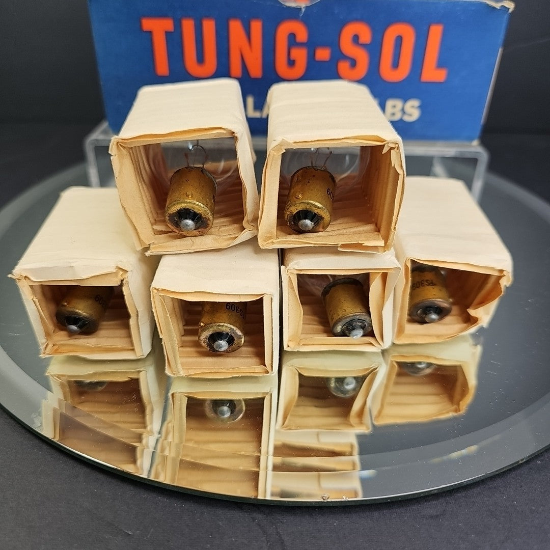 TS309 Automotive Light Bulbs 6pcs NOS With Box 309 32CP 28V