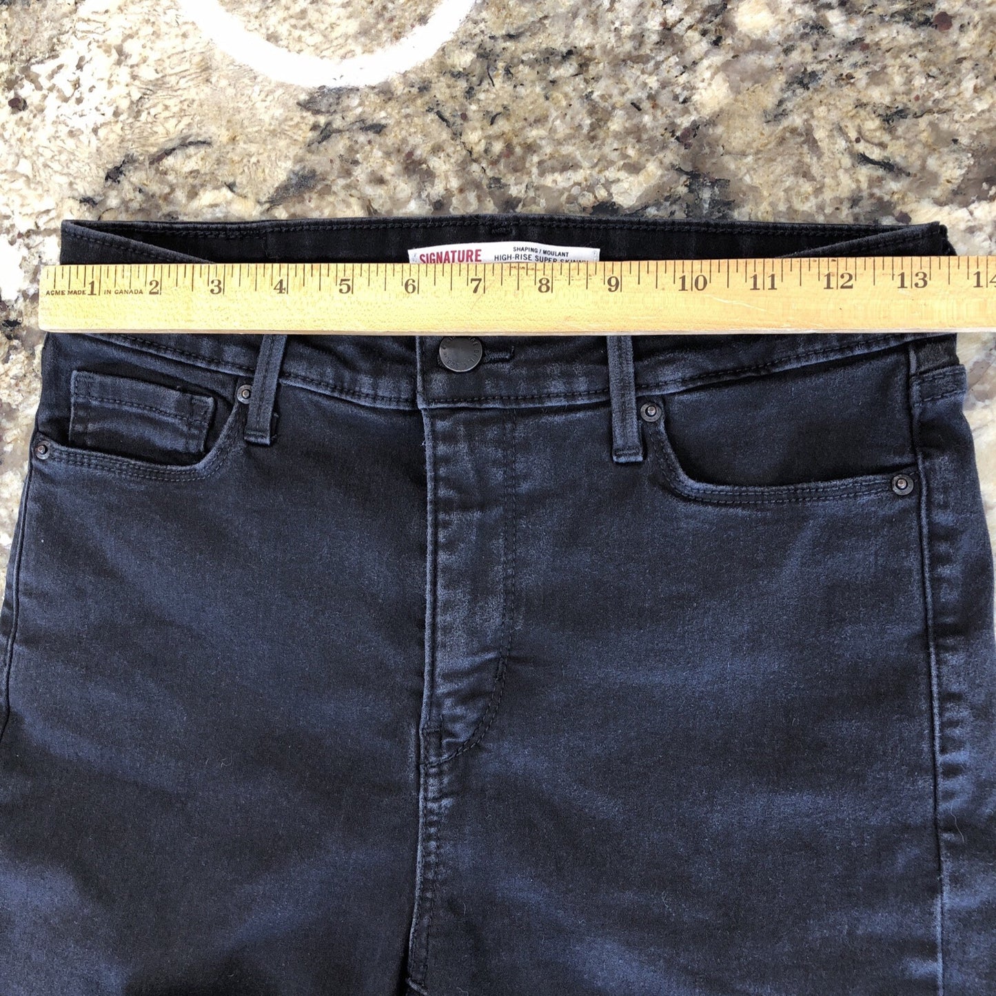 Size 27 Signature Levi Strauss Women’s Jeans Shaping High Rise Super Skinny CN