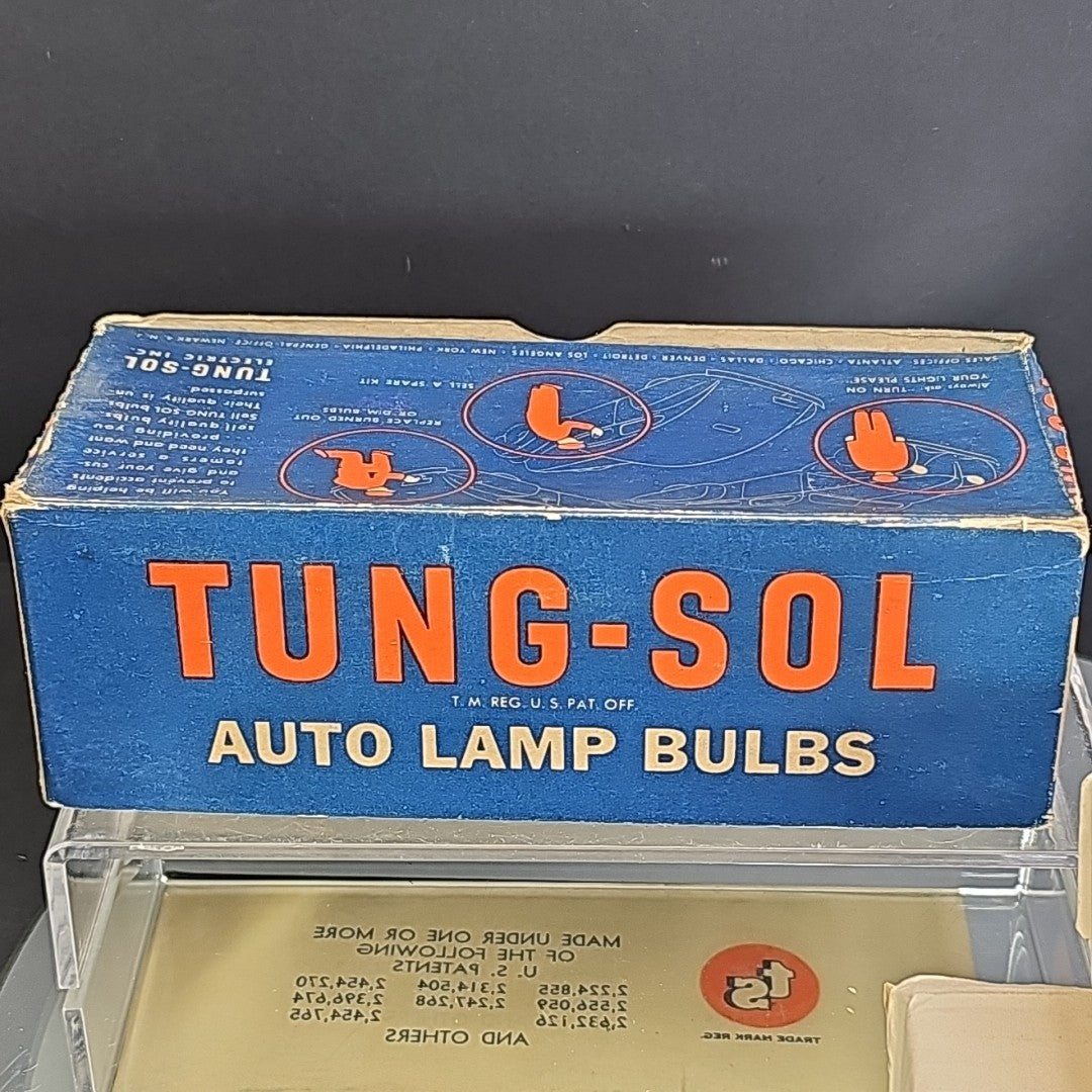 TS309 Automotive Light Bulbs 6pcs NOS With Box 309 32CP 28V