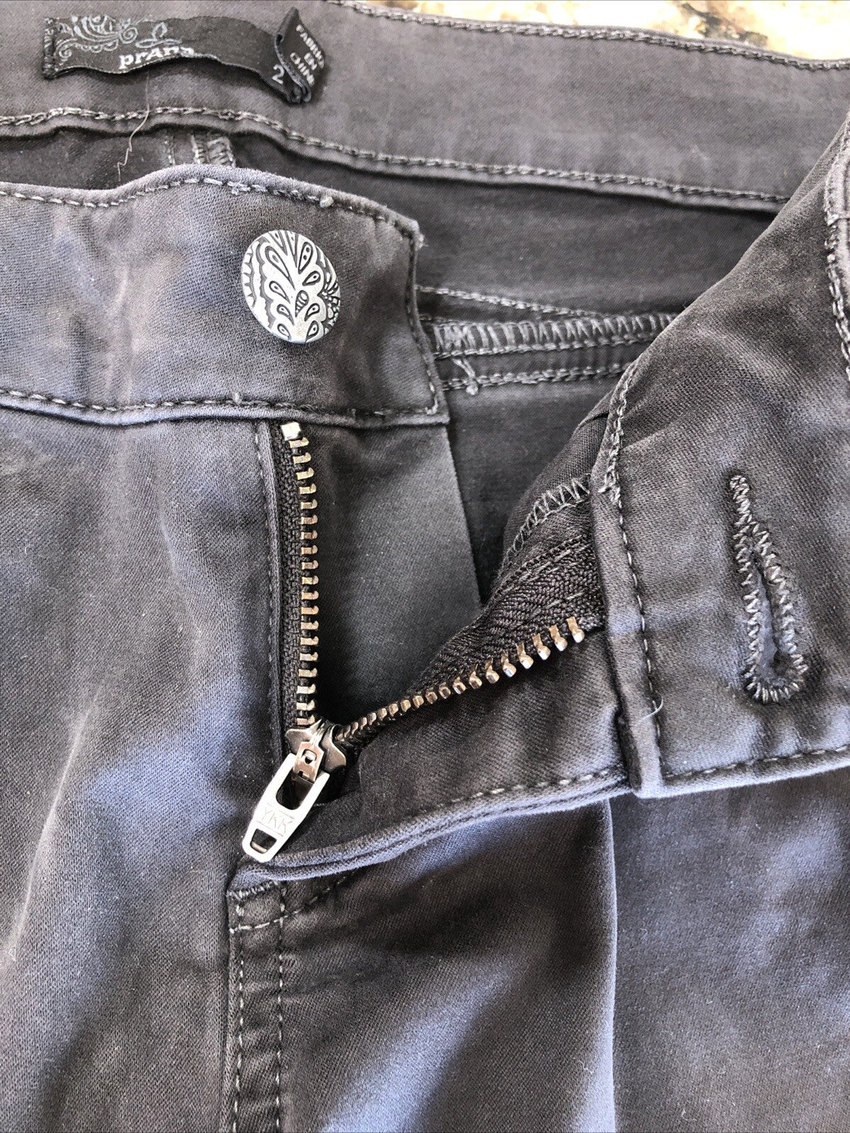 Size 2 X 31.5 PrAna Womens Cargo Pants Tapered Leg Black Low - Mid Rise CN