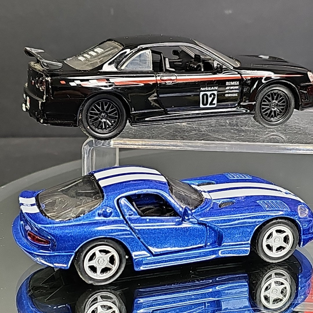 Skyline GT-R, Ferrari F40 And Two Dodge Vipers RT/10 And GTS Diecast Cars CN