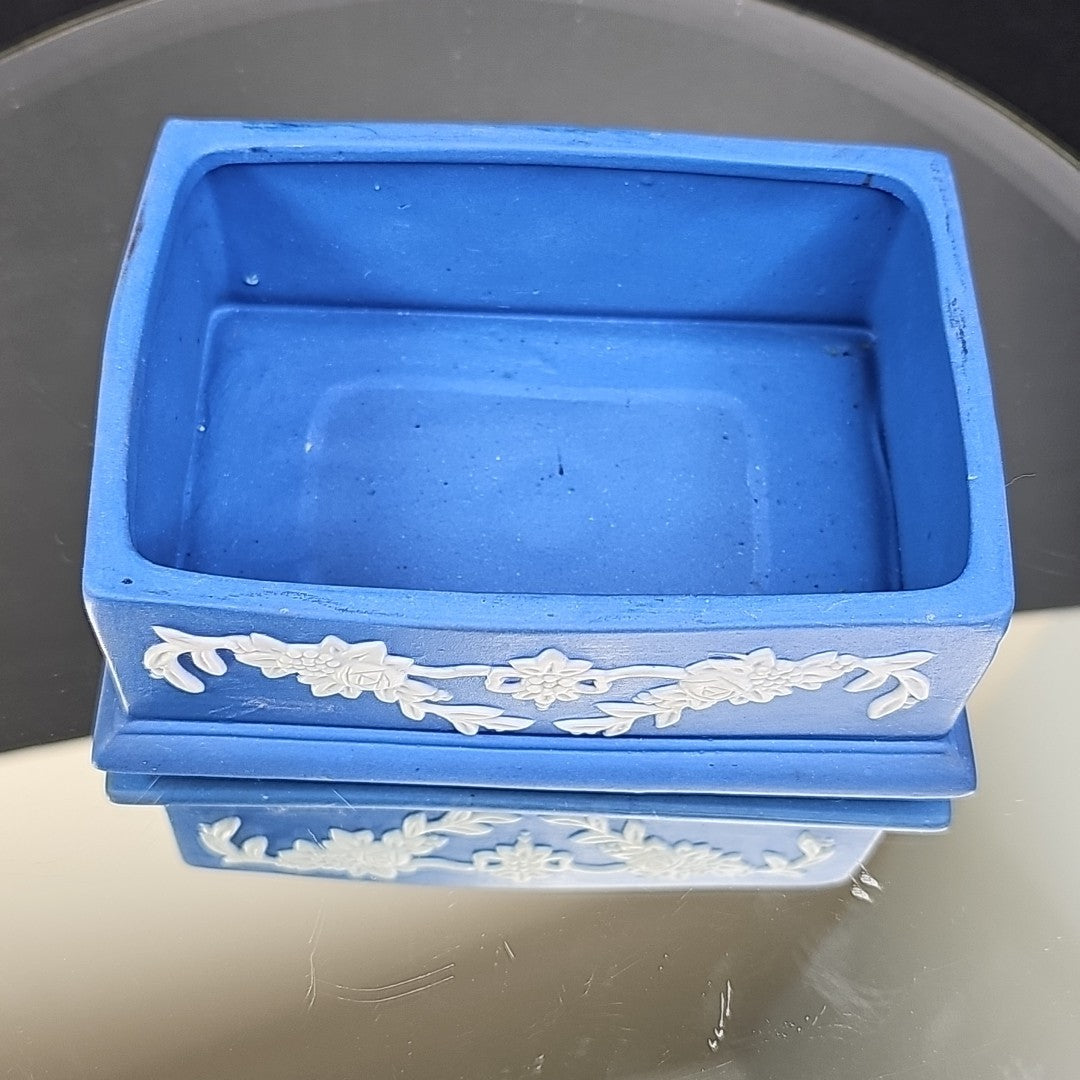 Vintage Ceramic Jewelry Trinket Box Made In Occupied Japan Blue White Art Deco
