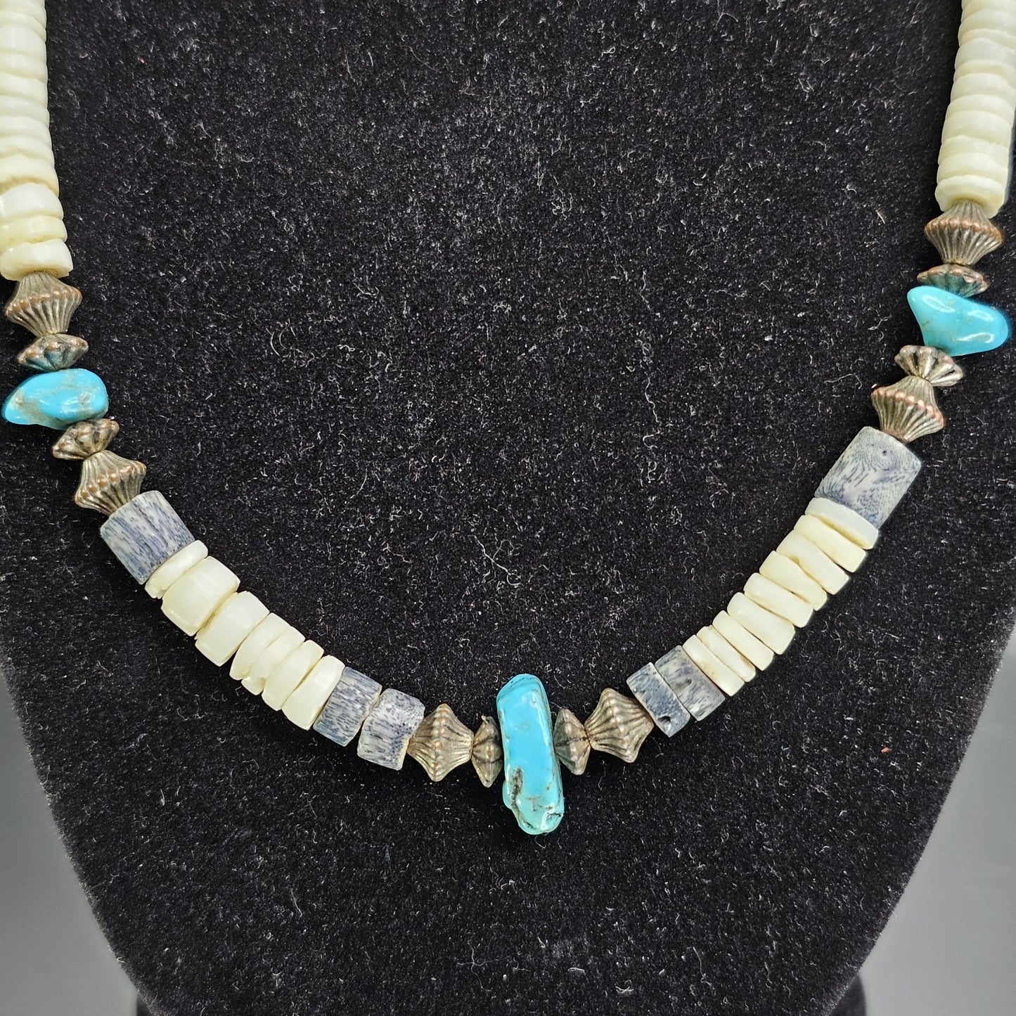 Vintage Authentic Southwest Graduated Puka Shell Necklace With Turquoise Stones