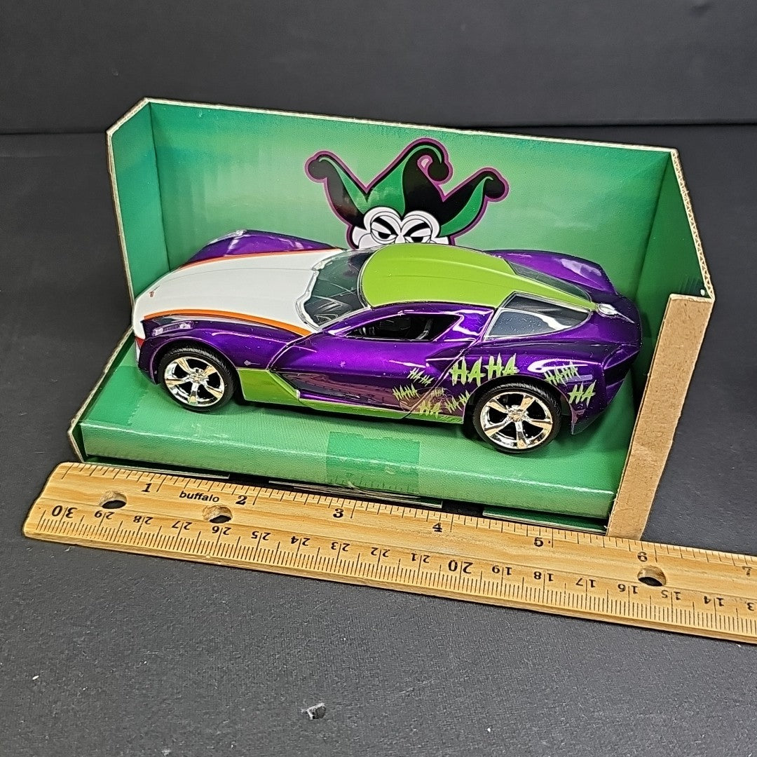 Jada 1/32 Joker 2009 Chevy Corvette Stingray Batman DC Comics Diecast CN