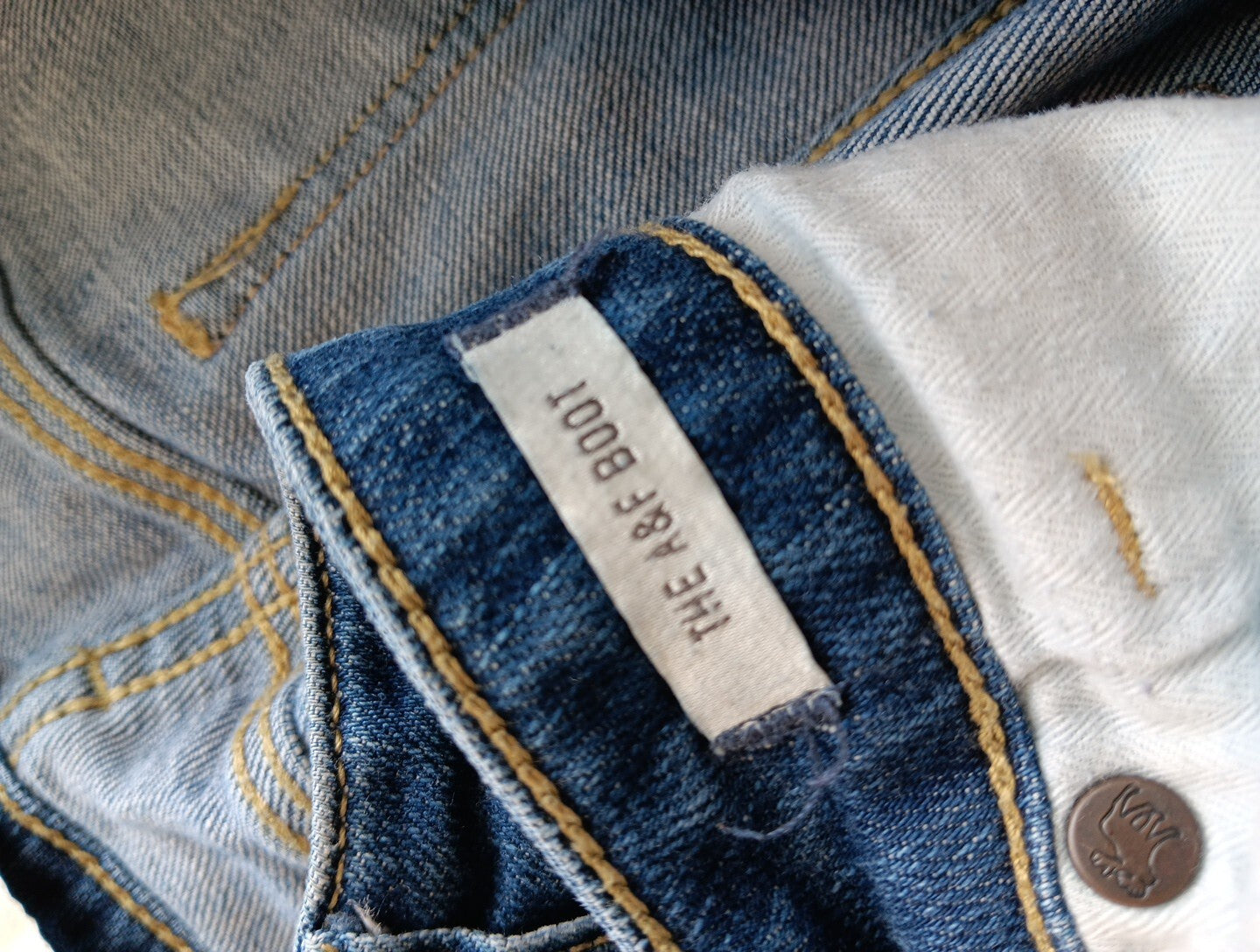 Abercrombie & Fitch Women's Jeans 10R 30W 33L Bootcut Blue Soft CN