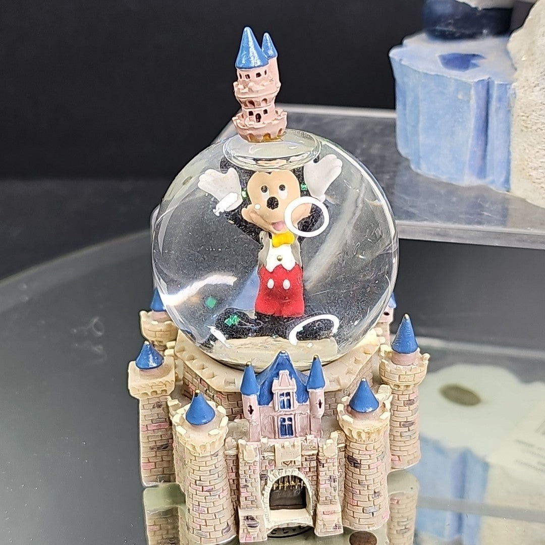 Disney Parks And Two Christmas Snowglobes Fishing Snowman / Toy Factory 3pcs CN