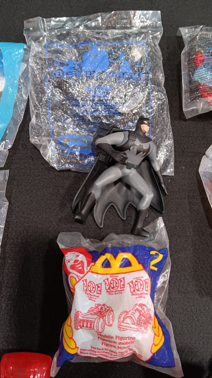 McDonalds Toys. Batman, Marvel, TMNT, Disney, Smurf, Peanuts +++ 20pcs