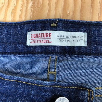 Size 14 M Signature Levi Strauss Women’s Denim Jeans Mid Rise Straight * READ PK