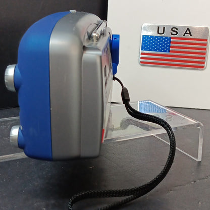 Emerson Dynamo Hand Wind Or Batteries Emergency Radio With Light READ