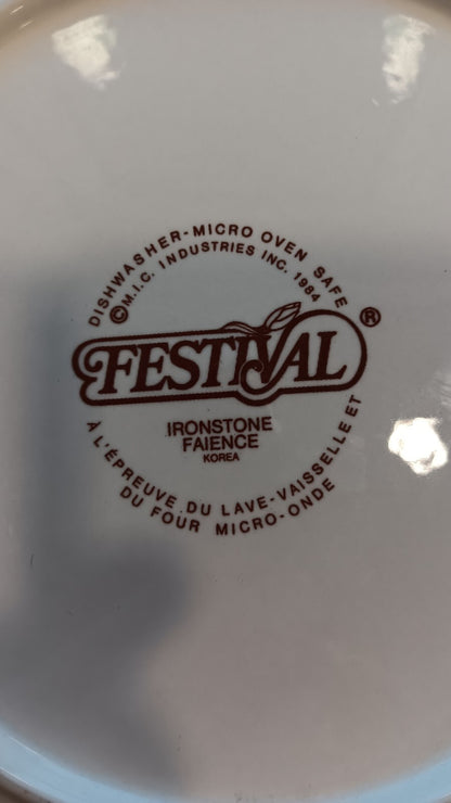 Festival Ironstone Apple Pie Korea & Georgian China 22K Gold Pie Server Canada