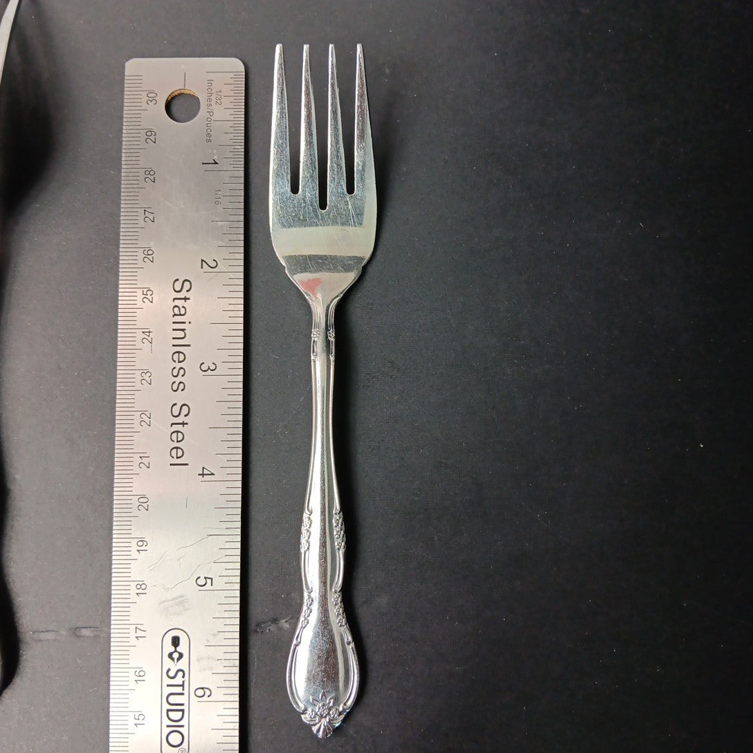 14pc Stainless Steel Korea Flatware Incomplete Set Rose Flowers Fork Knife Spoon