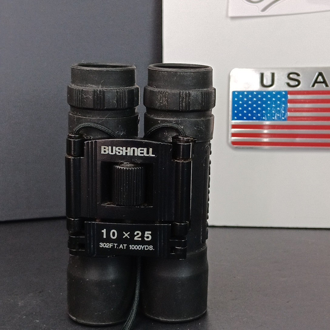 Bushnell 10 X 25 320ft At 1000 Yards Folding Small Good Lenses READ desc. CN