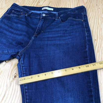 Size 14 M Signature Levi Strauss Women’s Denim Jeans Mid Rise Straight * READ PK