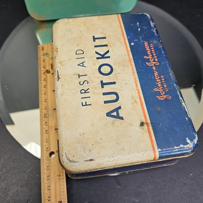 First Aid Kits Canadian Vintage Johnson Johnson Safety & Supply Co. EMPTY Canada