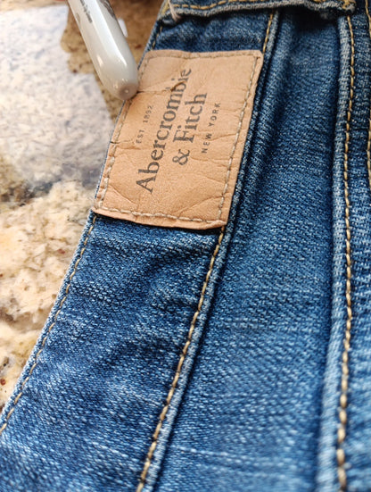 Abercrombie & Fitch Women's Jeans 10R 30W 33L Bootcut Blue Soft CN