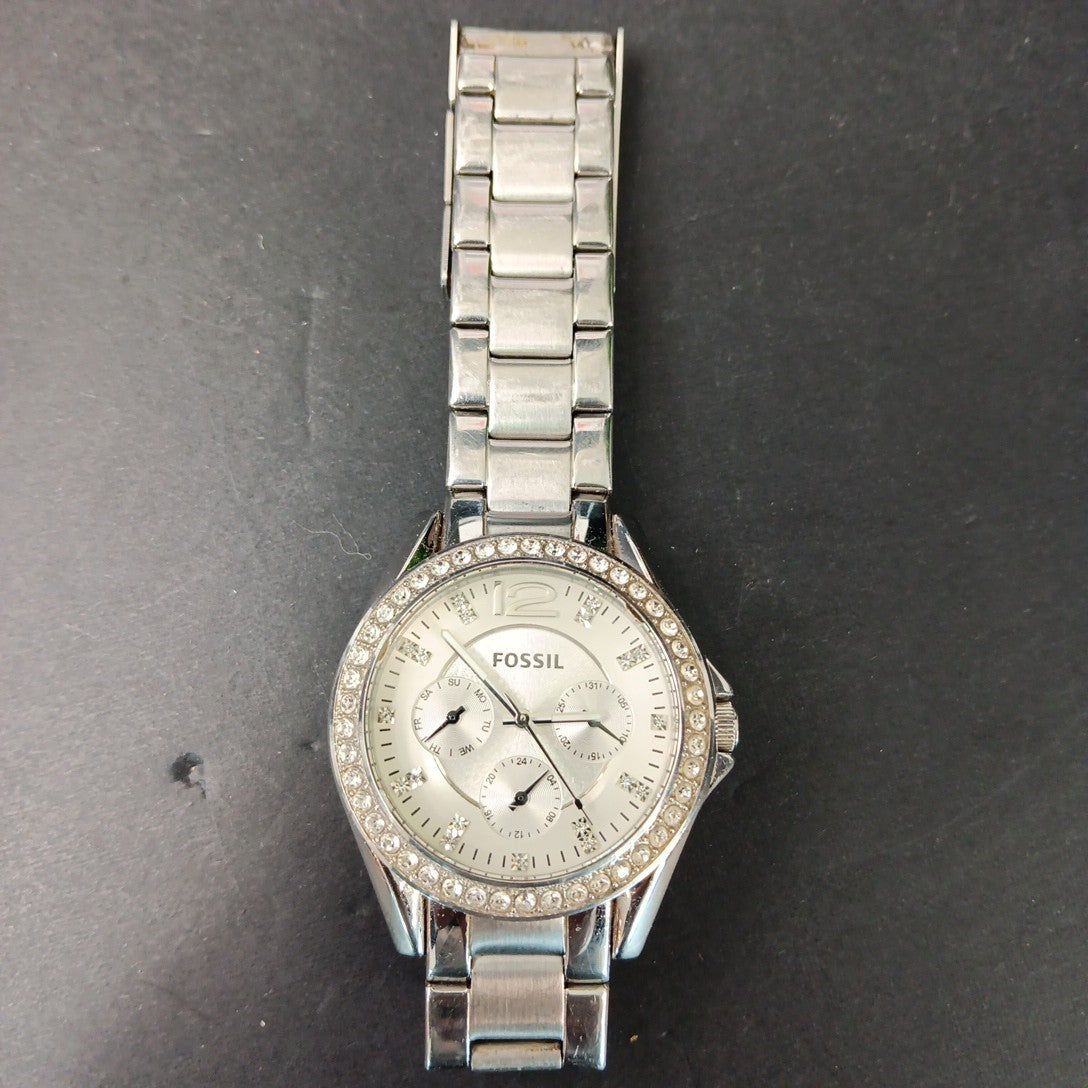 Fossil Riley ES3202 Women 37mm Stainless Steel Analog Dial Quartz Watch Chips