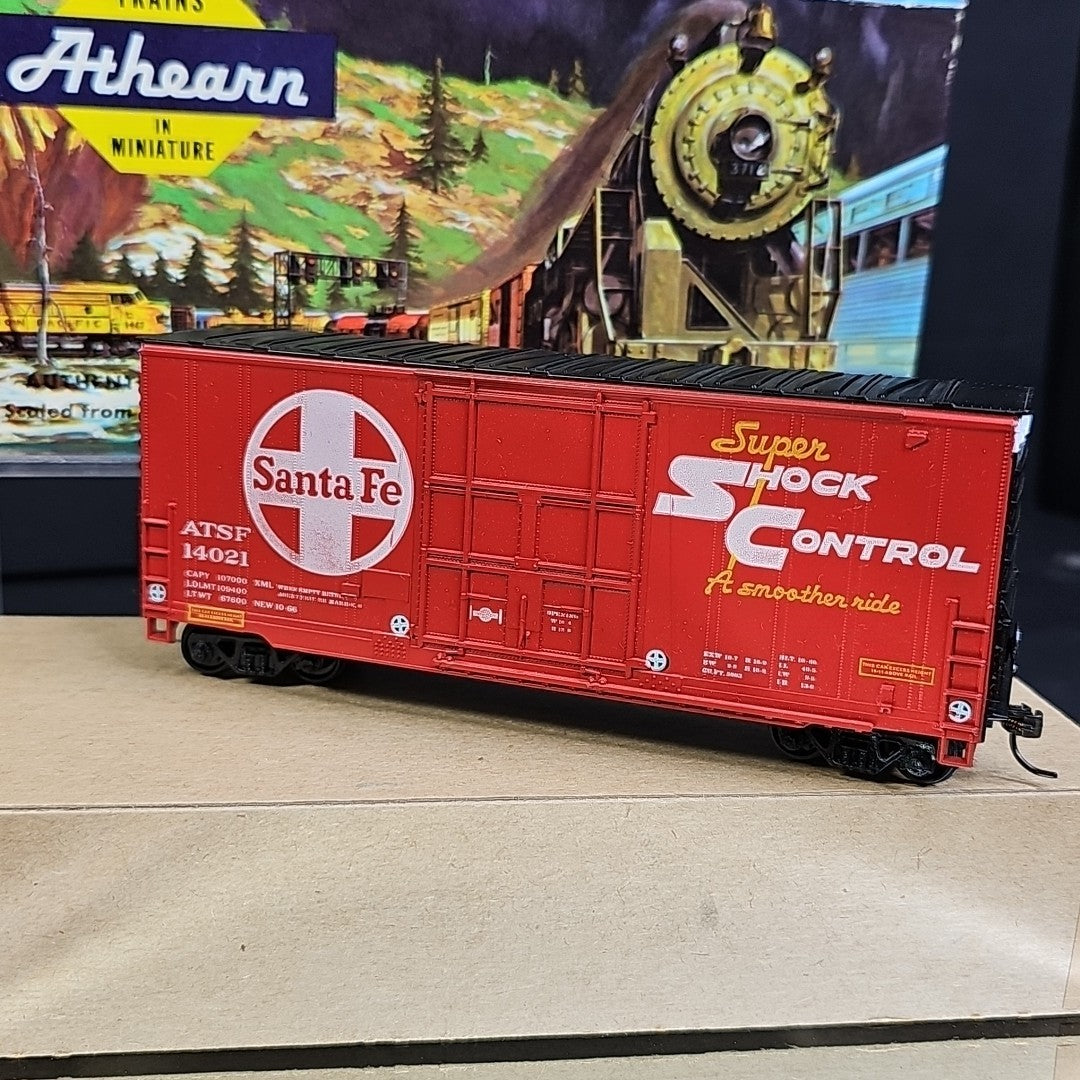 HO SCALE Hi-Cube Santa Fe ATSF 14021 Super Shock Control Freight Car W/ Box VTG