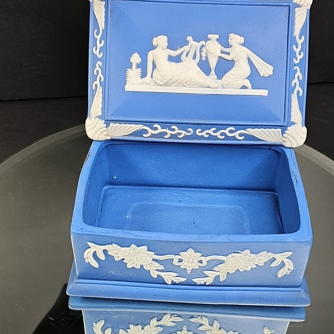 Vintage Ceramic Jewelry Trinket Box Made In Occupied Japan Blue White Art Deco