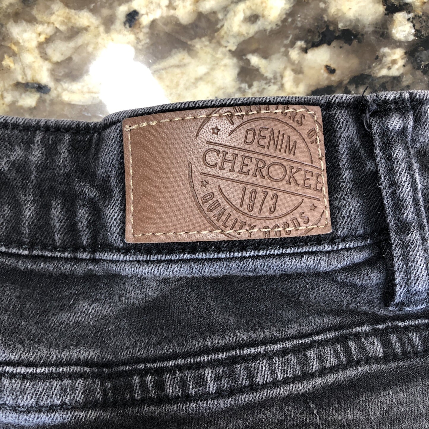 Size 6 X 27.5 Cherokee Womens Jeans Skinny Stretchy Black BD