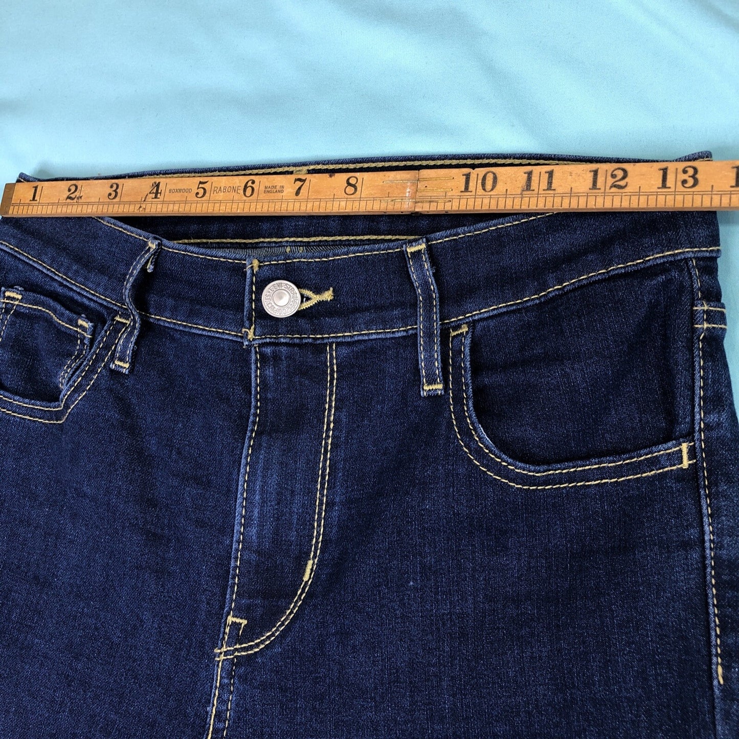 Size 26 X 30 Levi Strauss & Co Women’s Jeans Jegging Skinny Stretchy VN