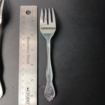 14pc Stainless Steel Korea Flatware Incomplete Set Rose Flowers Fork Knife Spoon