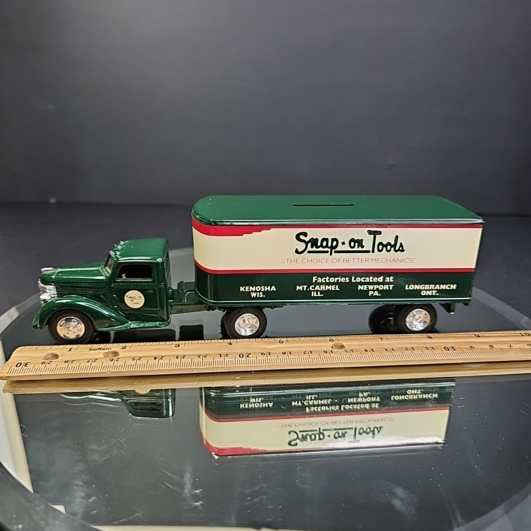 Ertl Snap-On 1948 Diamond T Tractor Trailer Die-Cast Metal Coin Bank Read