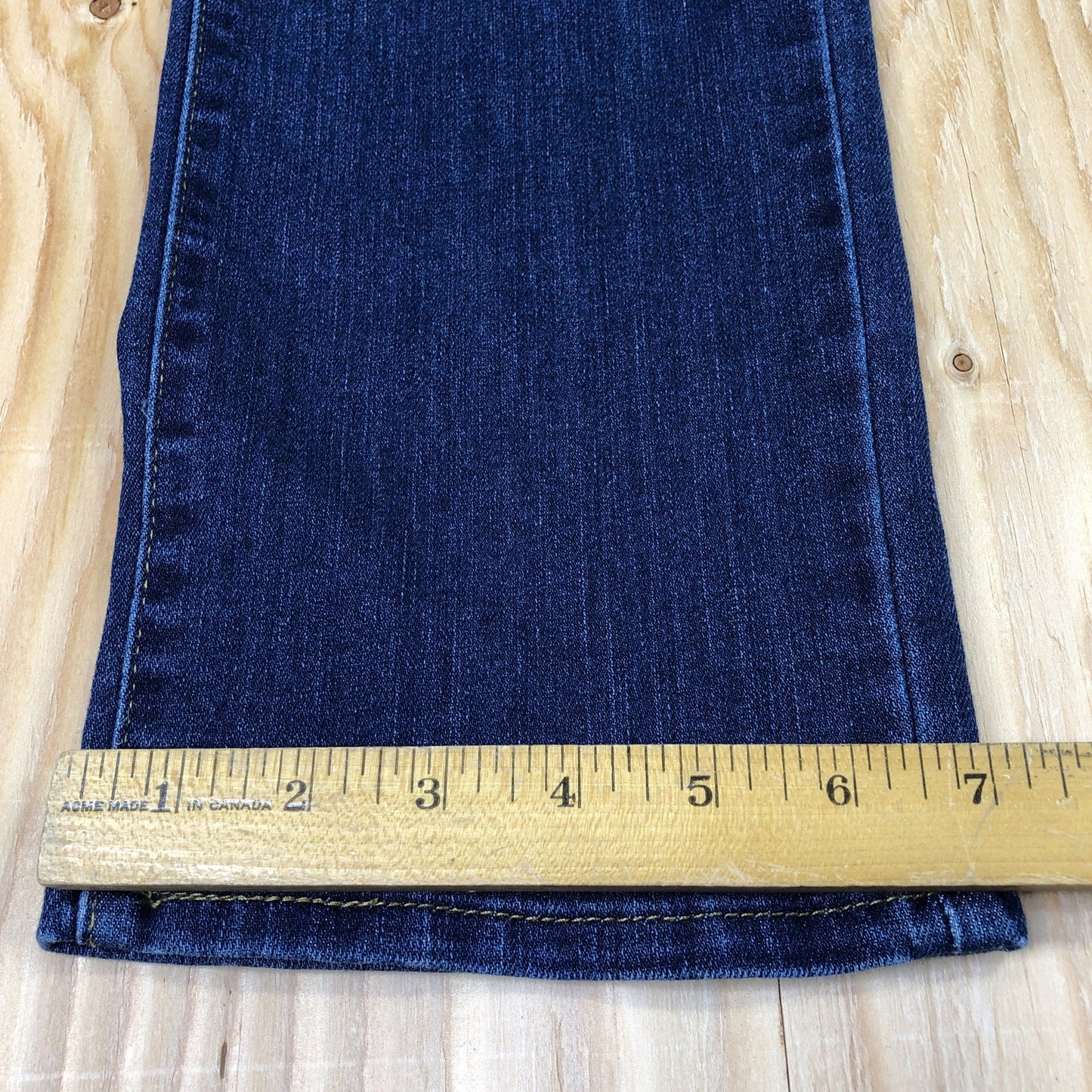 Size 14 M Signature Levi Strauss Women’s Denim Jeans Mid Rise Straight * READ PK