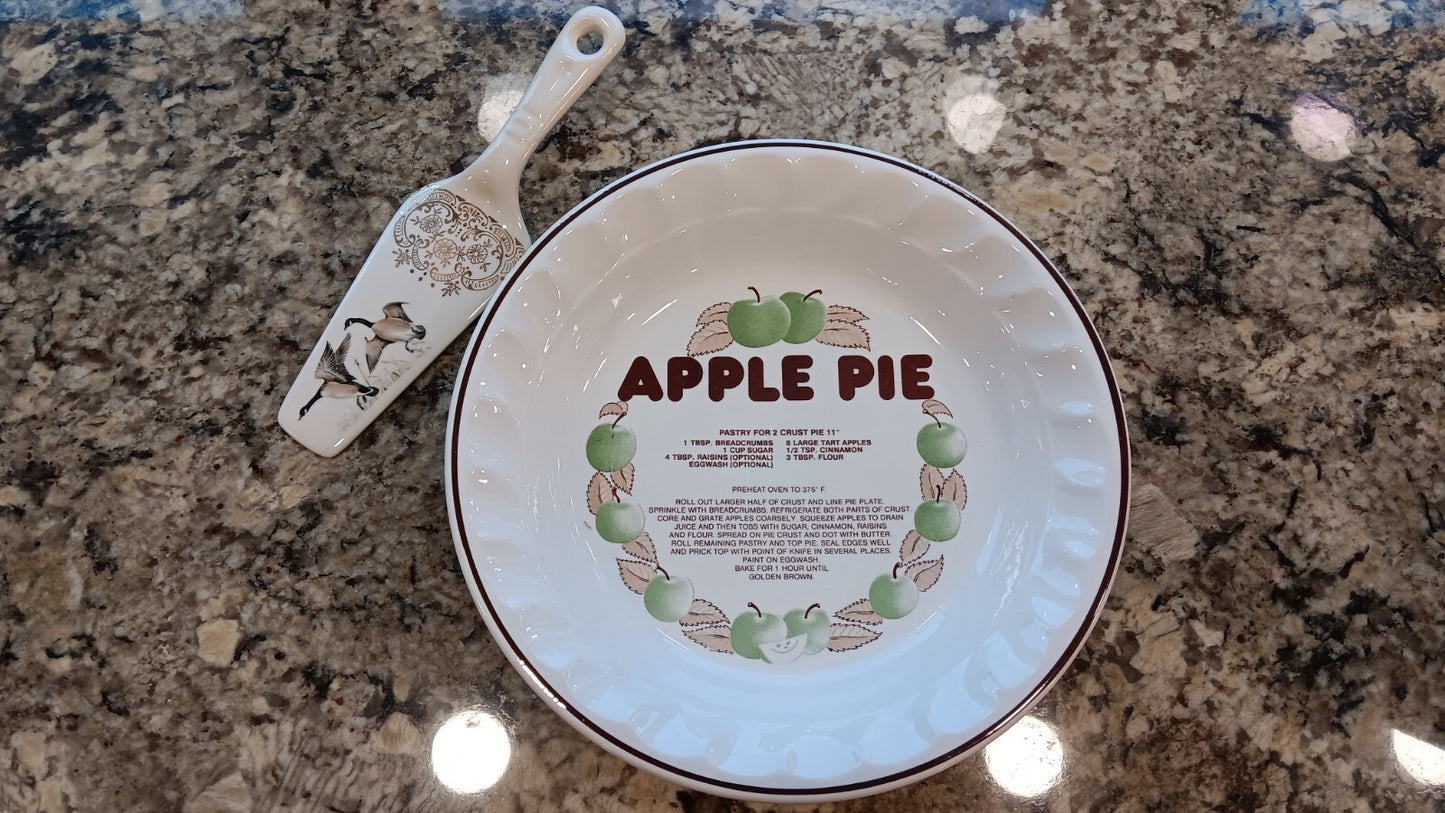 Festival Ironstone Apple Pie Korea & Georgian China 22K Gold Pie Server Canada