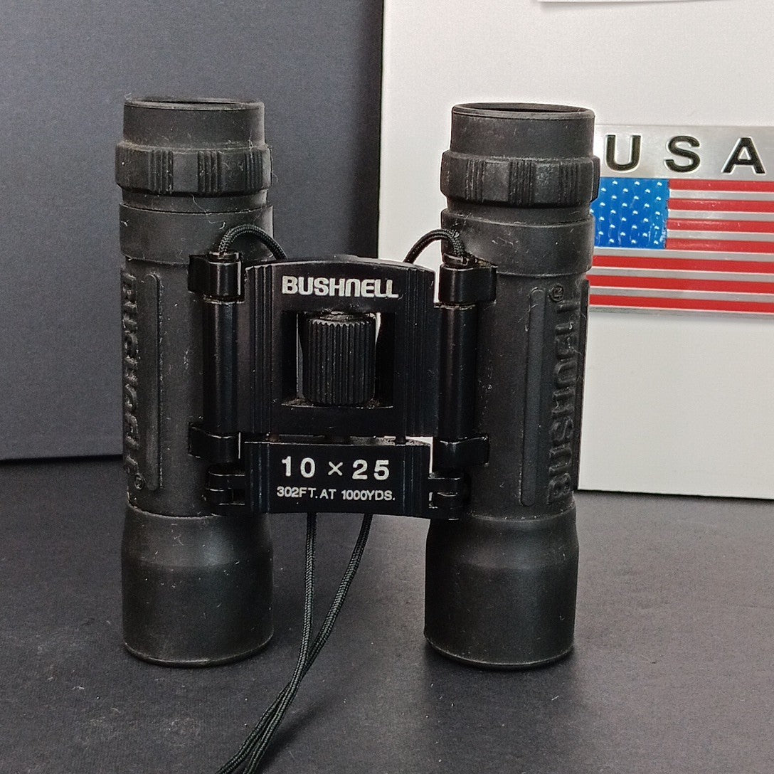 Bushnell 10 X 25 320ft At 1000 Yards Folding Small Good Lenses READ desc. CN