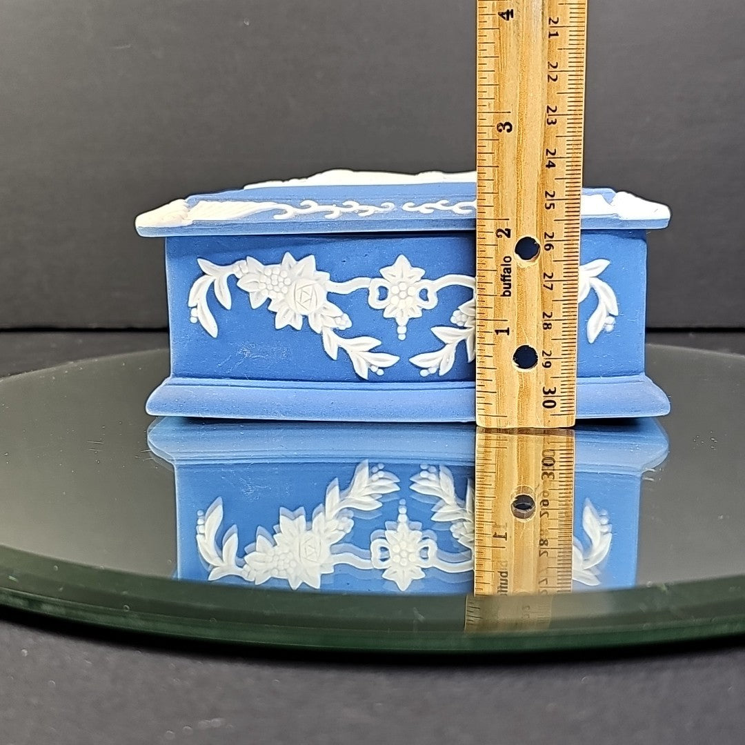 Vintage Ceramic Jewelry Trinket Box Made In Occupied Japan Blue White Art Deco