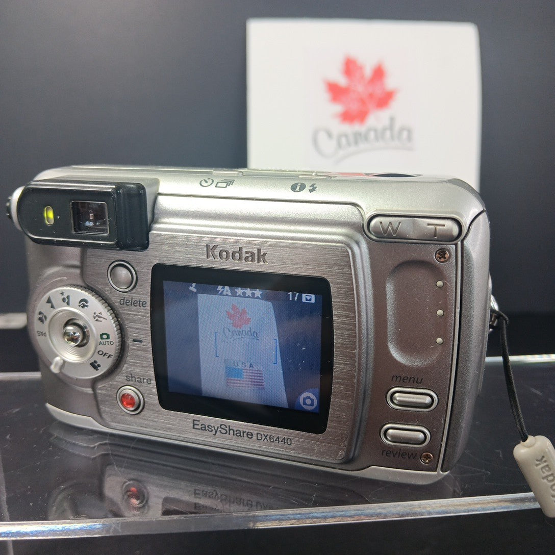 Kodak EasyShare DX6440 4.0MP Digital Camera Silver Working For Parts READ