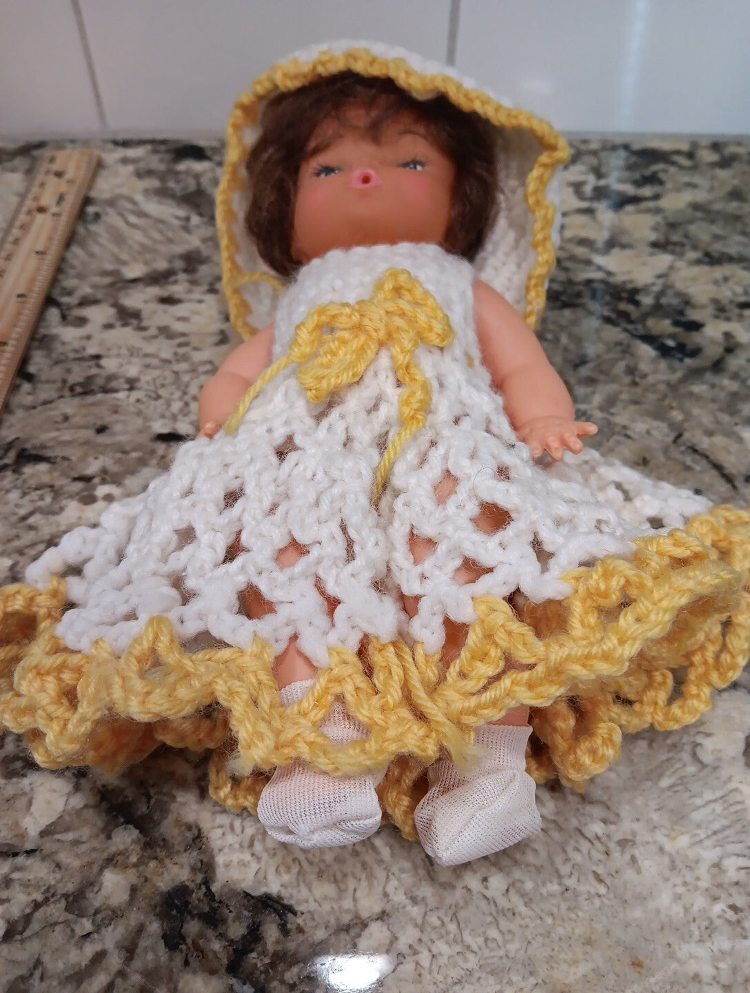 Vintage Hong Kong Brunette Doll Crochet Dress w Hat White And Yellow VTG