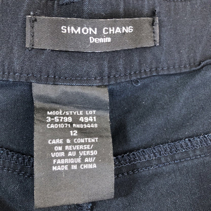 Size 12 X 13 Simon Chang Womens Shorts Black Stretch Casual Below Knee CN
