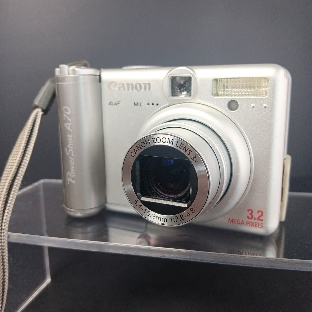 Canon PowerShot A70 3.2MP Digital Camera w/ 3x Optical Zoom READ Parts Only