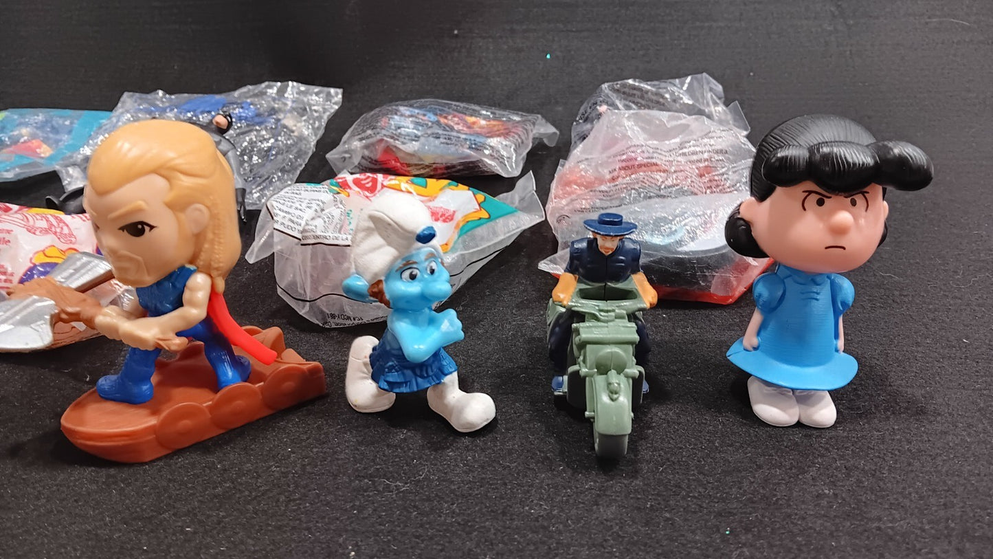 McDonalds Toys. Batman, Marvel, TMNT, Disney, Smurf, Peanuts +++ 20pcs