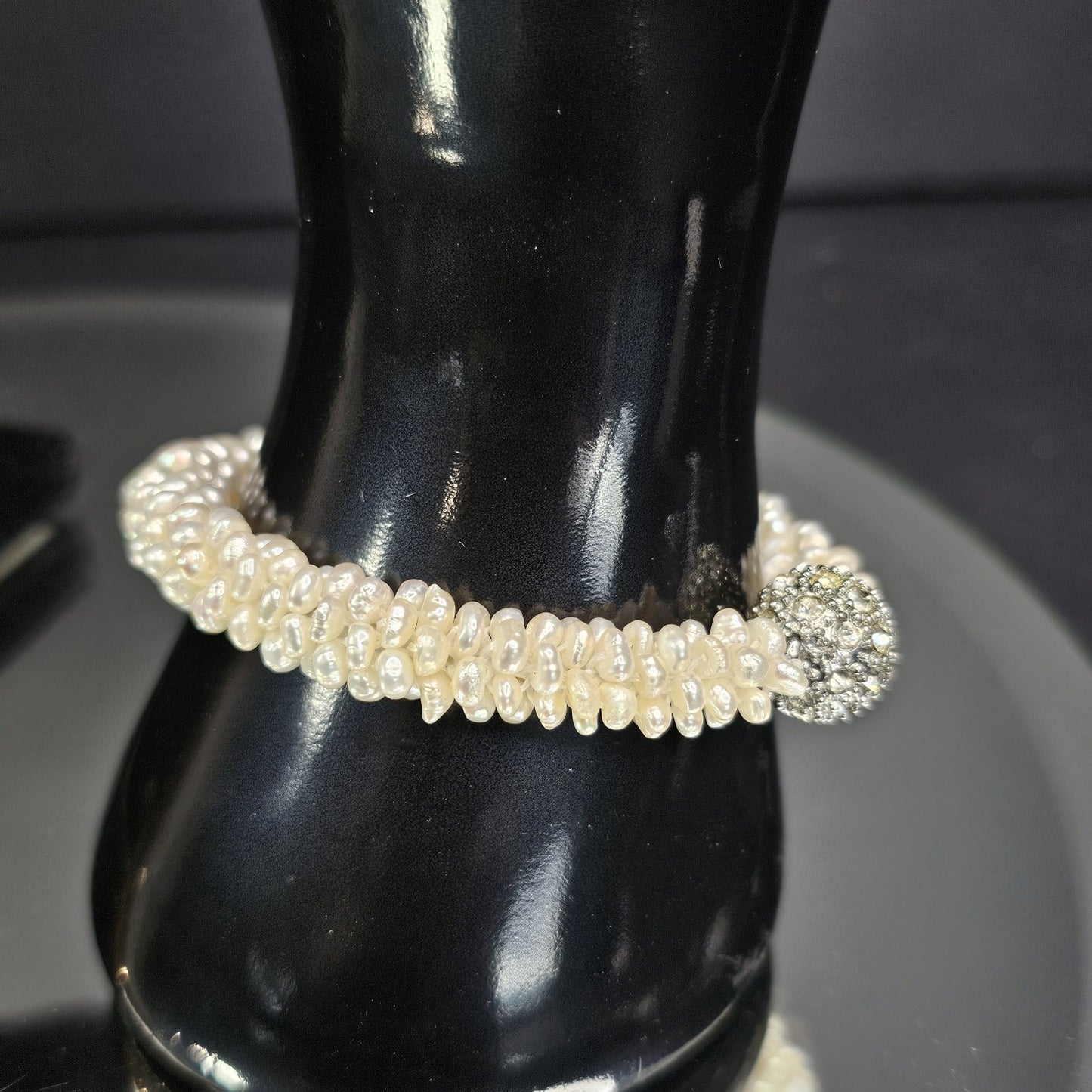 Authentic Freshwater Pearl Necklace And Bracelet Set Diamond ? Clasps VTG Read