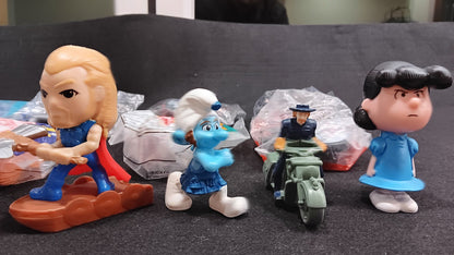 McDonalds Toys. Batman, Marvel, TMNT, Disney, Smurf, Peanuts +++ 20pcs