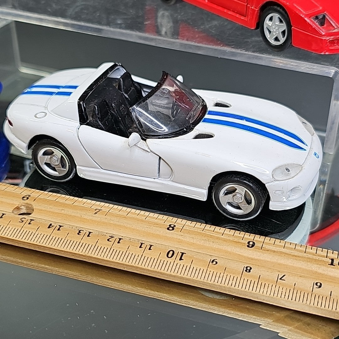 Skyline GT-R, Ferrari F40 And Two Dodge Vipers RT/10 And GTS Diecast Cars CN