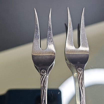 Arti 90 2 Prong Decorative Forks Pair Collectible 5.25 Inch Netherlands